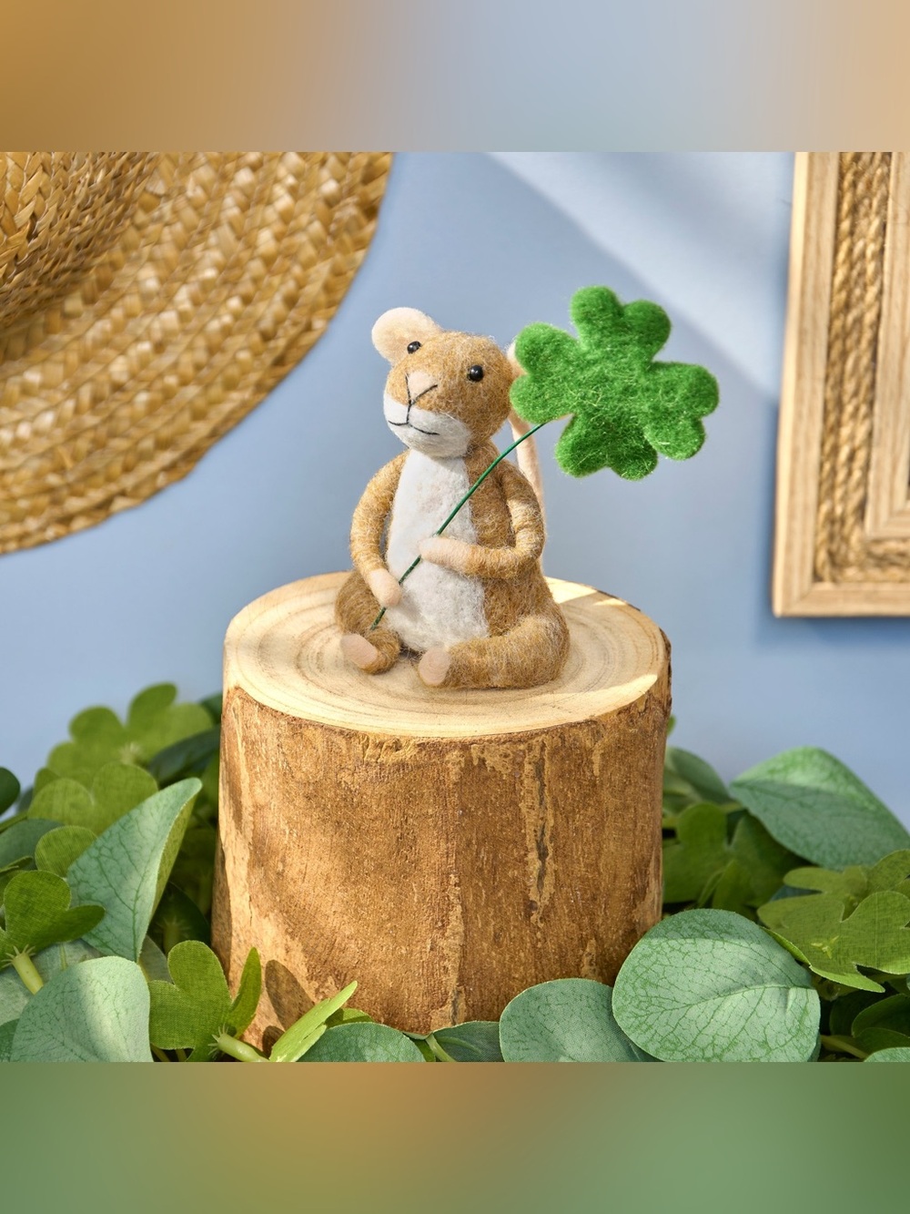 Shamrock Mouse Critter Primitives by Kathy